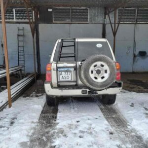 Лестница на Nissan Patrol Y61